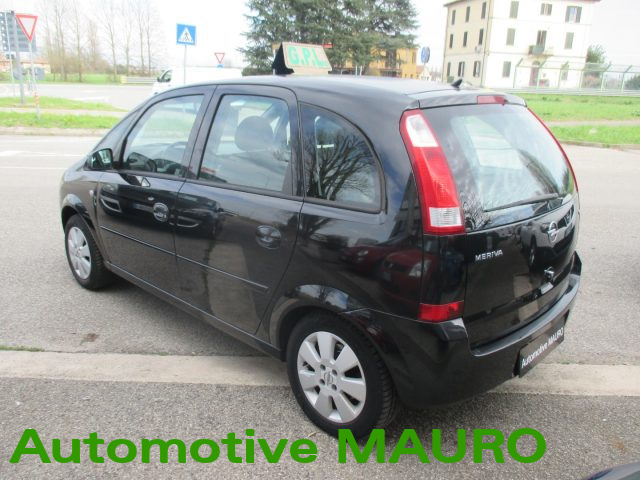 OPEL Meriva usata, con Autoradio