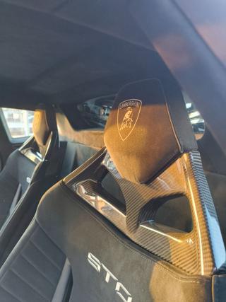 LAMBORGHINI Huracan usata 23