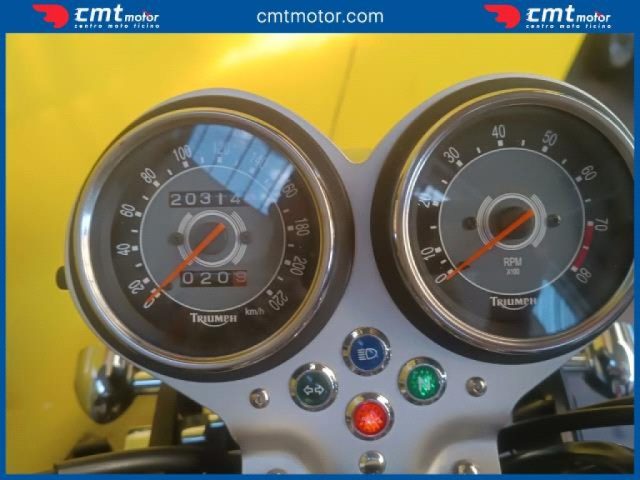 TRIUMPH Bonneville T100 usata 4