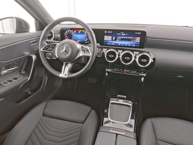MERCEDES-BENZ A 180 usata, con Cerchi in lega