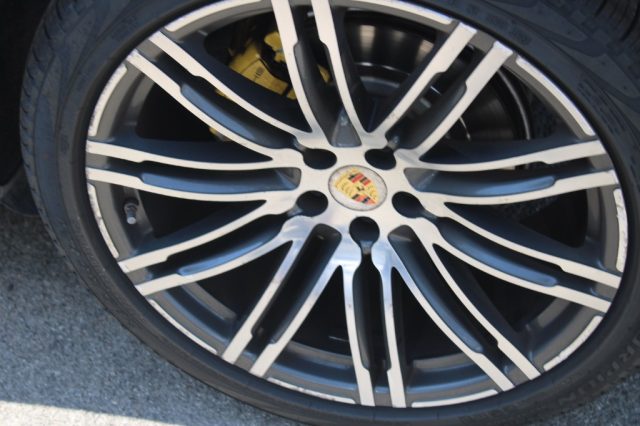 PORSCHE Macan usata, con Interni in pelle