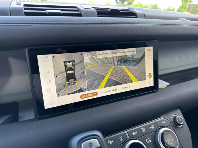 LAND ROVER Defender usata, con Fari LED