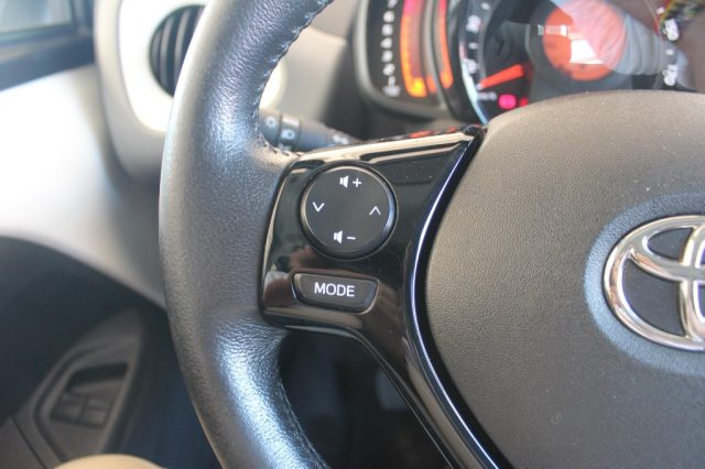 TOYOTA Aygo usata, con Frenata d