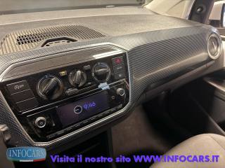 VOLKSWAGEN up! usata, con Park Distance Control