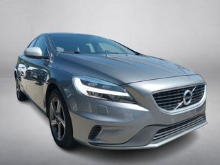 VOLVO V40 D2 R-design