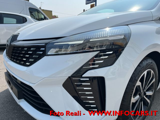 RENAULT Clio usata, con Fari LED