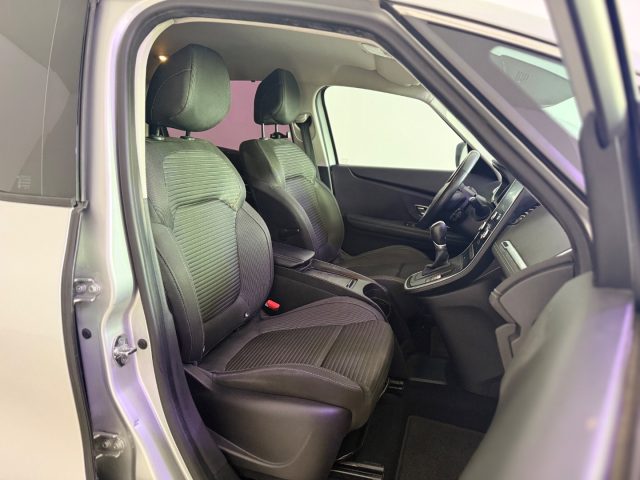 RENAULT Scenic usata 8