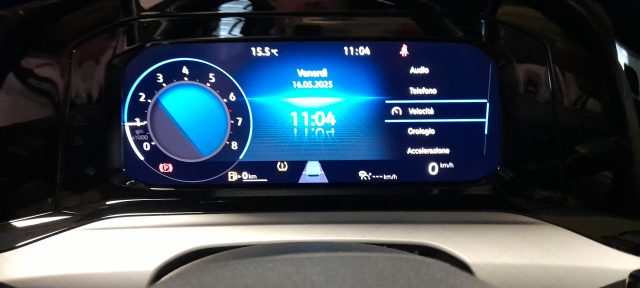VOLKSWAGEN Golf usata, con Airbag testa