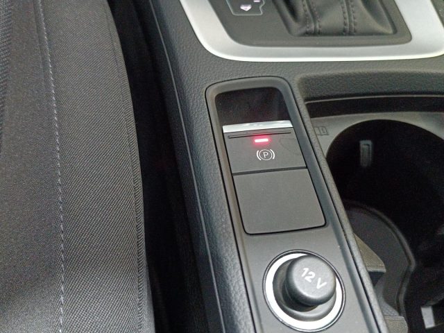 AUDI Q3 usata, con Sensori di parcheggio posteriori