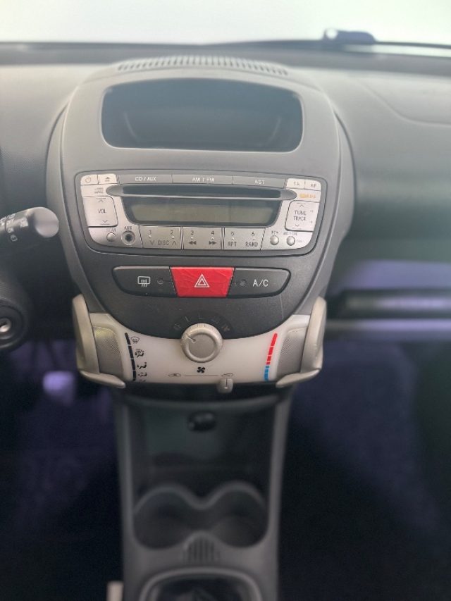 TOYOTA Aygo usata 14