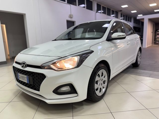 HYUNDAI i20 usata 28