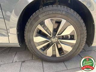 VOLKSWAGEN Touran usata, con Servosterzo