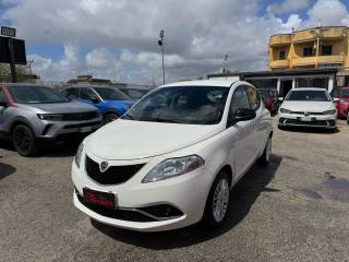 LANCIA Ypsilon usata, con Airbag
