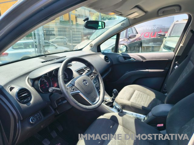 OPEL Meriva usata, con Autoradio