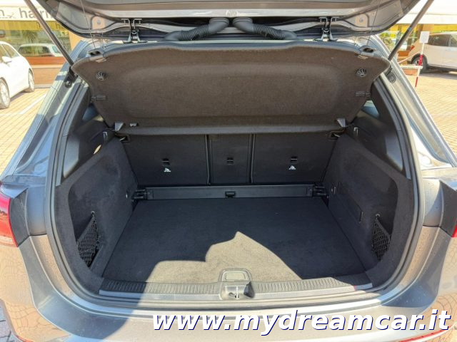 MERCEDES-BENZ B 180 usata, con Fari LED