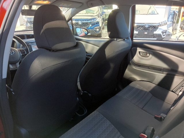 TOYOTA Yaris usata, con Sedile posteriore sdoppiato