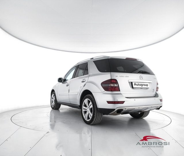 MERCEDES-BENZ ML 320 usata 3