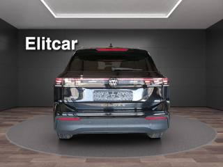 VOLKSWAGEN Tiguan usata, con Autoradio