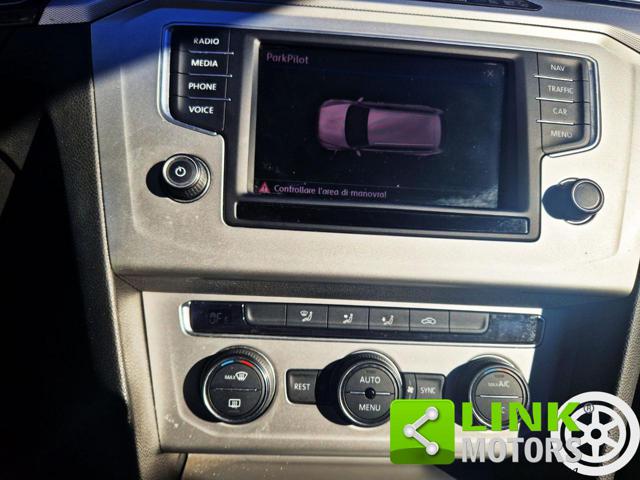 VOLKSWAGEN Passat Variant usata, con USB