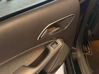 MERCEDES-BENZ A 200 usata, con Specchietti laterali elettrici