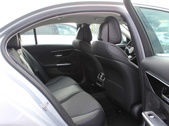 MERCEDES-BENZ C 200 usata, con Regolazione elettrica sedili
