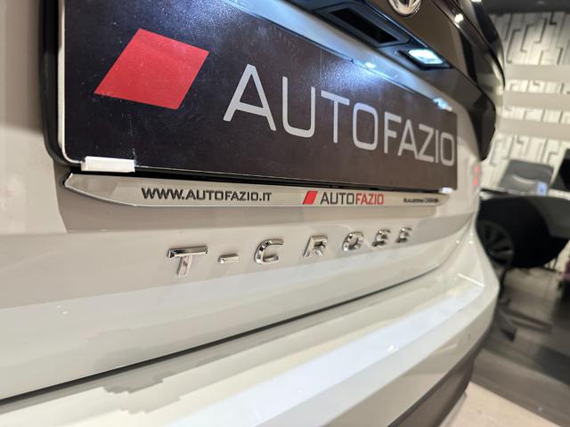 VOLKSWAGEN T-Cross usata, con Autoradio