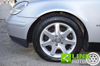 MERCEDES-BENZ SLK 200 usata, con Cerchi in lega