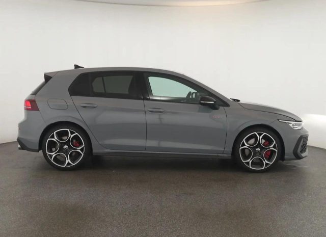 VOLKSWAGEN Golf GTI usata, con Airbag Passeggero