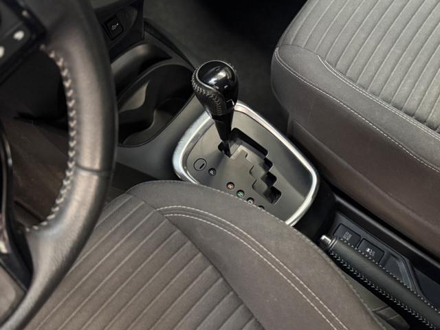 TOYOTA Yaris usata, con Bluetooth