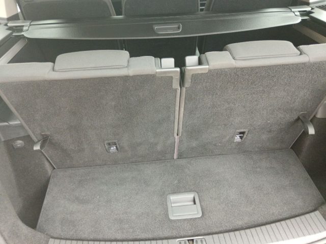 VOLKSWAGEN Touran usata, con ESP