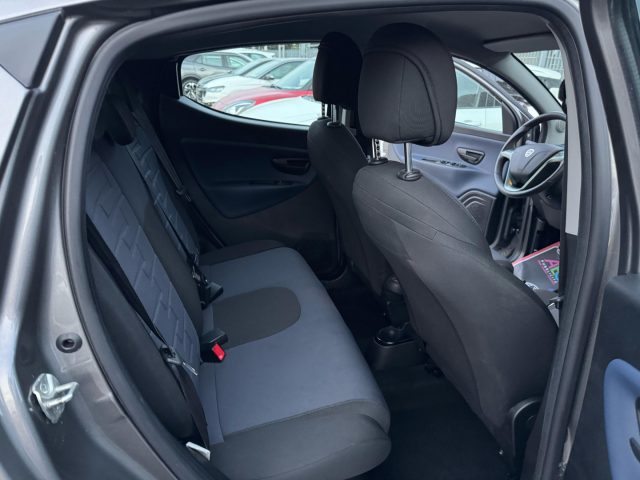 LANCIA Ypsilon usata, con Controllo automatico clima