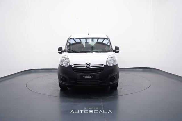 OPEL Combo usata, con Airbag