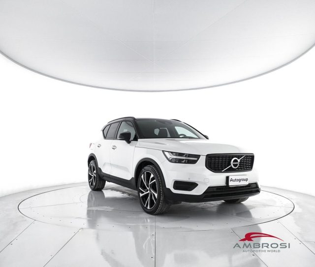 VOLVO XC40 usata 1