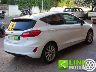 FORD Fiesta usata, con Autoradio