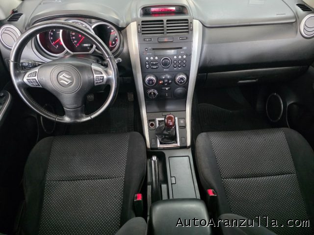 SUZUKI Grand Vitara usata, con Fendinebbia