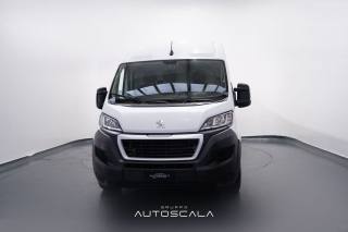 PEUGEOT Boxer usata, con Airbag