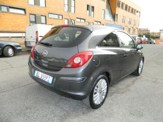 OPEL Corsa usata, con Airbag