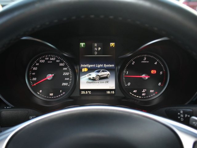 MERCEDES-BENZ GLC 250 usata, con Isofix
