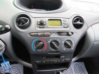 TOYOTA Yaris usata, con Sedile posteriore sdoppiato