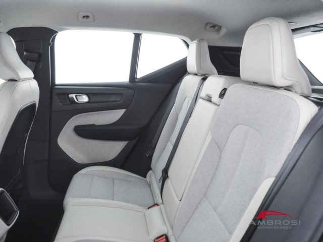 VOLVO XC40 usata 9