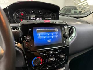 LANCIA Ypsilon usata, con Fendinebbia