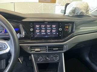 VOLKSWAGEN Taigo usata, con USB