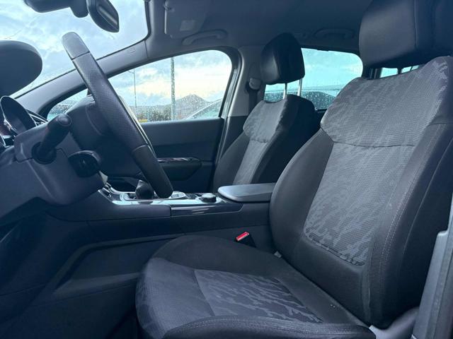 PEUGEOT 3008 usata, con Autoradio