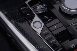 BMW X7 usata, con Sensori di parcheggio posteriori