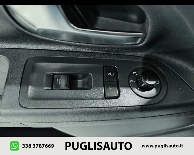 VOLKSWAGEN up! usata 11