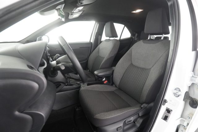 TOYOTA Yaris Cross usata 8