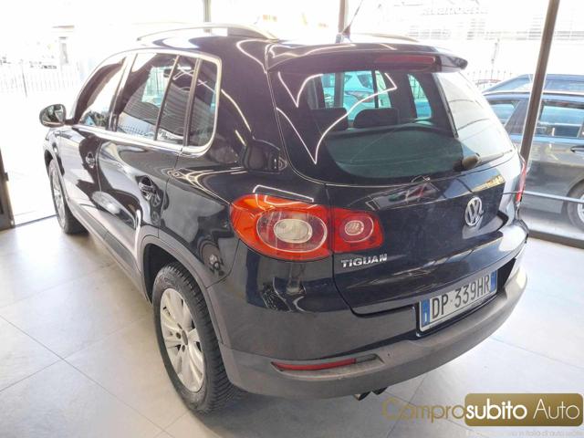 VOLKSWAGEN Tiguan usata, con Autoradio