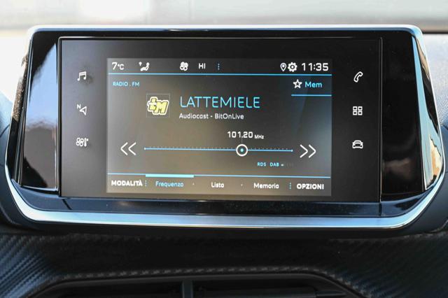 PEUGEOT 2008 usata, con USB