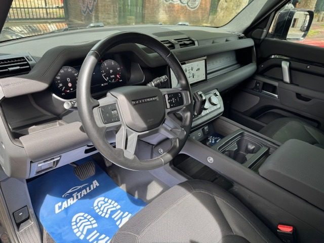 LAND ROVER Defender usata, con Controllo automatico clima