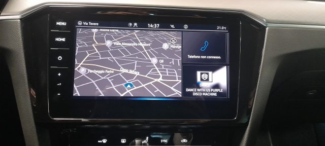 VOLKSWAGEN Passat Variant usata, con Airbag testa